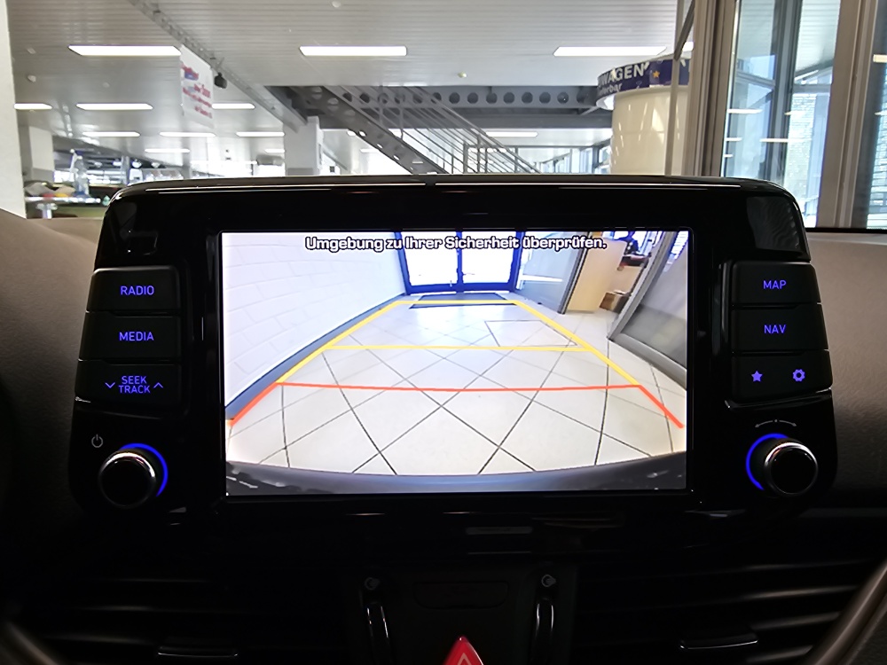 Hyundai i30 Fastback bei Hoffmann Automobile in Wolfsburg kaufen und sofort mitnehmen - Bild 15