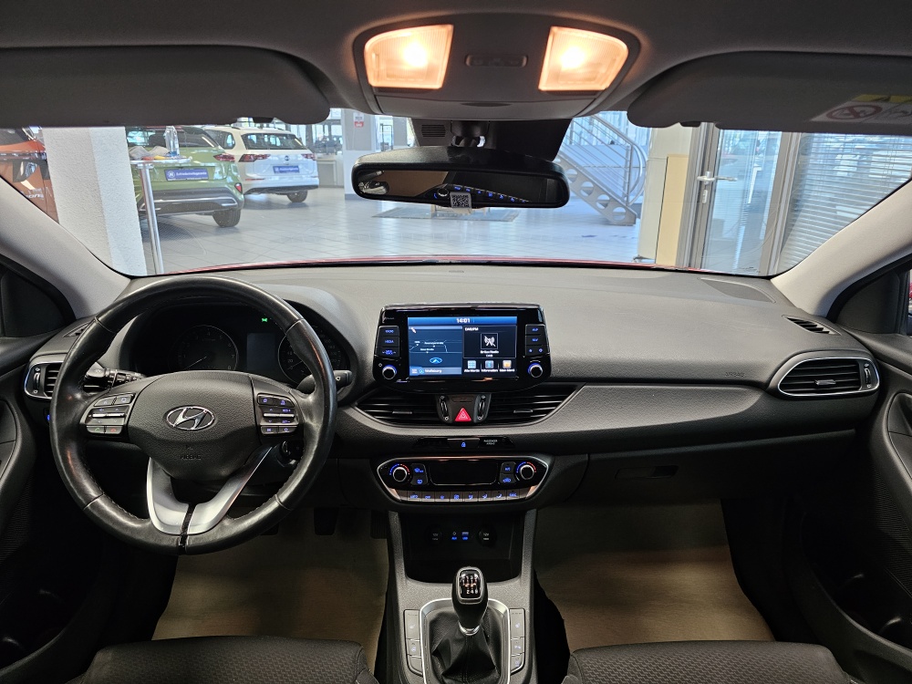 Hyundai i30 Fastback bei Hoffmann Automobile in Wolfsburg kaufen und sofort mitnehmen - Bild 6