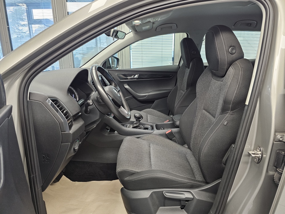 Skoda Karoq bei Hoffmann Automobile in Wolfsburg kaufen und sofort mitnehmen - Bild 18