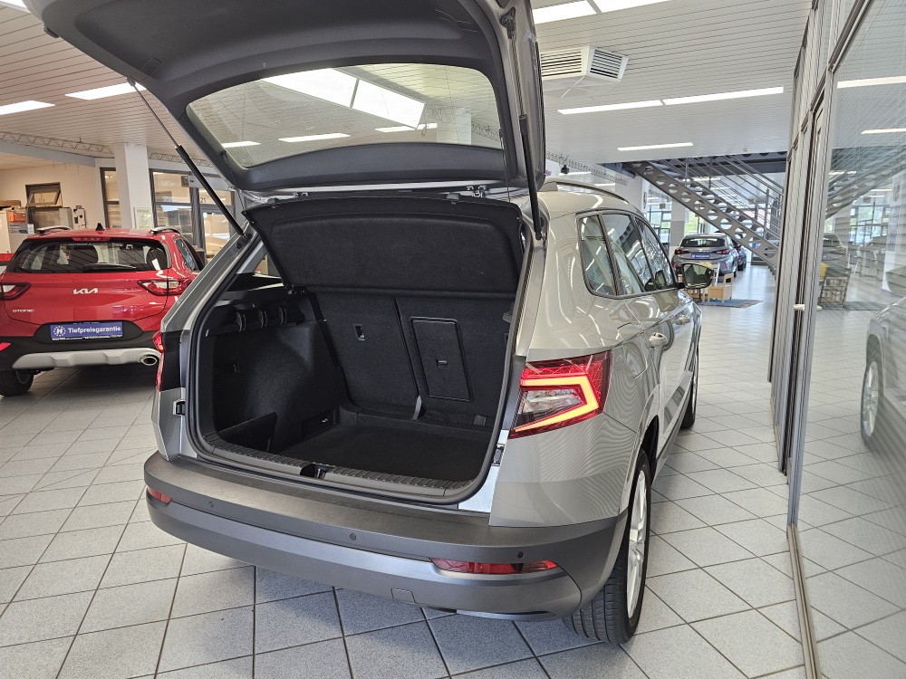 Skoda Karoq bei Hoffmann Automobile in Wolfsburg kaufen und sofort mitnehmen - Bild 2