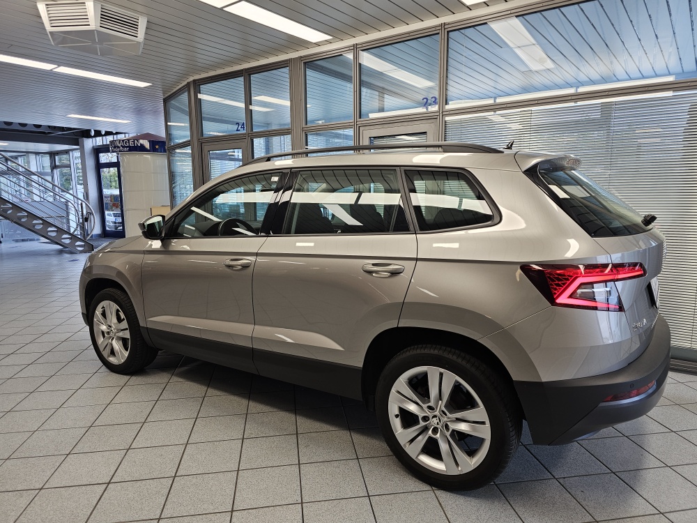 Skoda Karoq bei Hoffmann Automobile in Wolfsburg kaufen und sofort mitnehmen - Bild 20