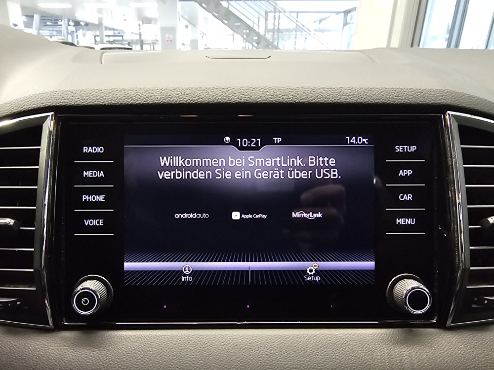 Skoda Karoq bei Hoffmann Automobile in Wolfsburg kaufen und sofort mitnehmen - Bild 8