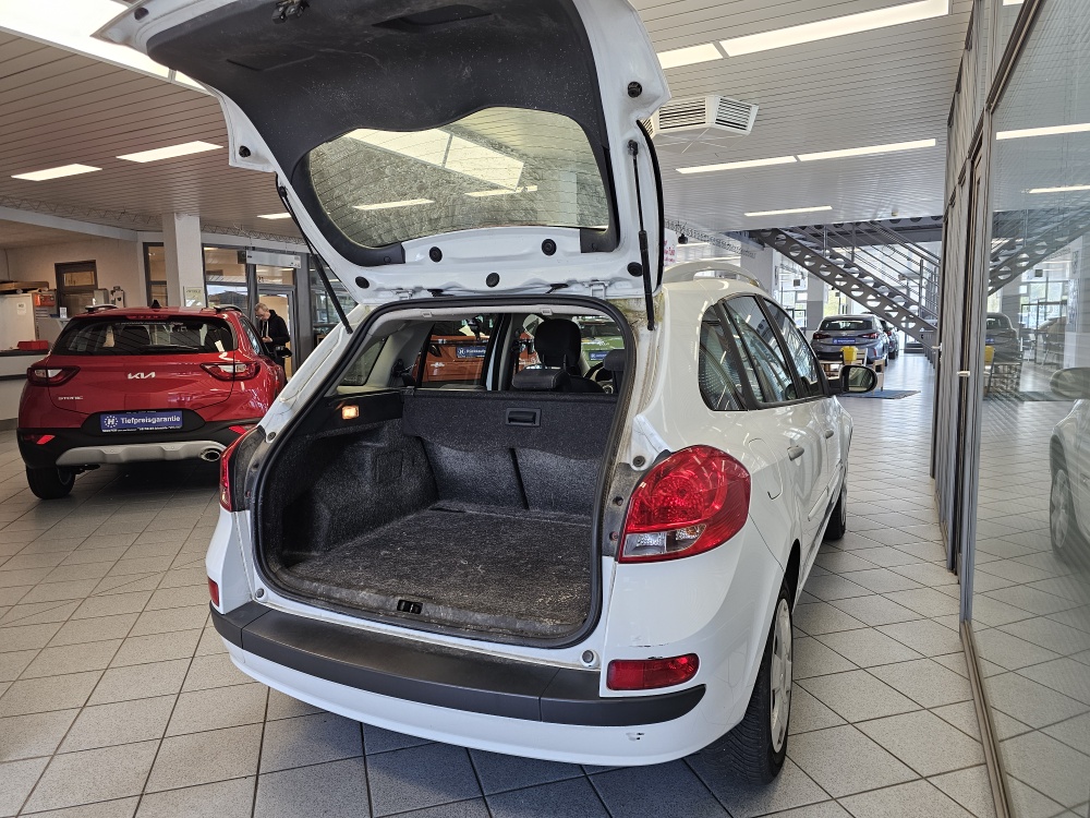 Renault Clio Grandtour bei Hoffmann Automobile in Wolfsburg kaufen und sofort mitnehmen - Bild 2