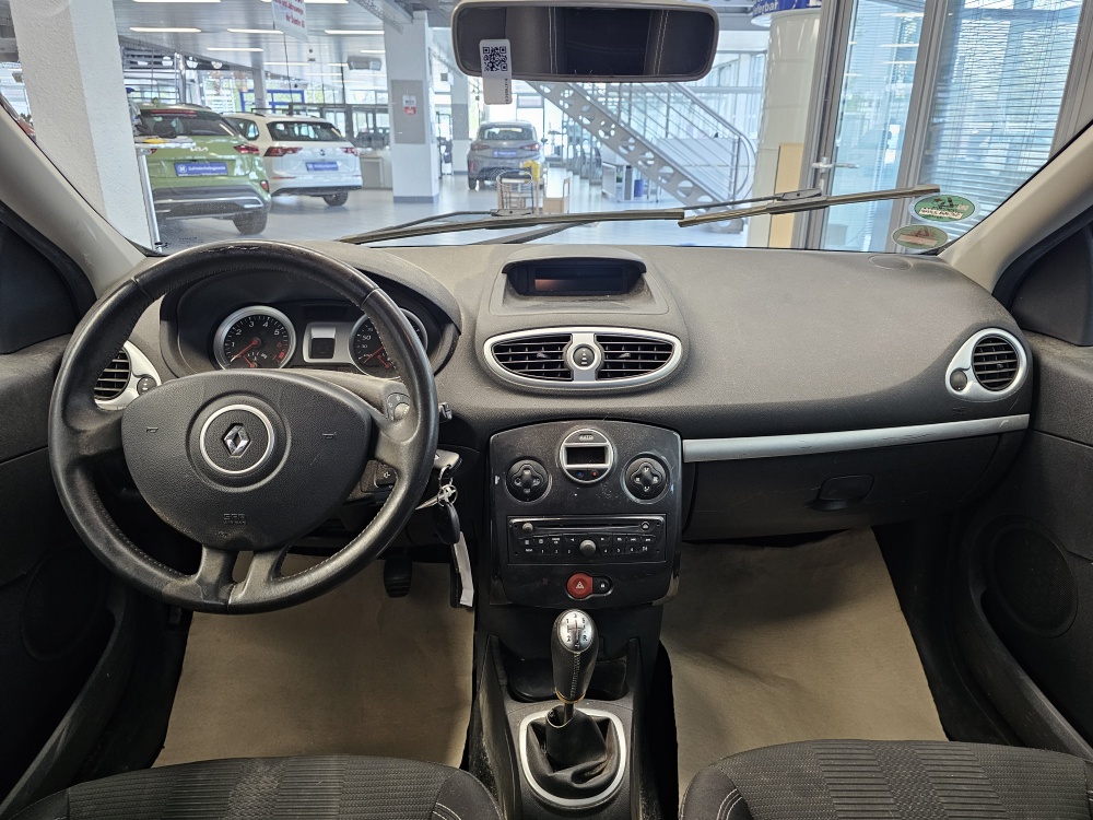 Renault Clio Grandtour bei Hoffmann Automobile in Wolfsburg kaufen und sofort mitnehmen - Bild 4