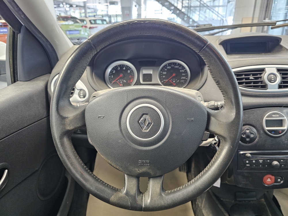 Renault Clio Grandtour bei Hoffmann Automobile in Wolfsburg kaufen und sofort mitnehmen - Bild 6