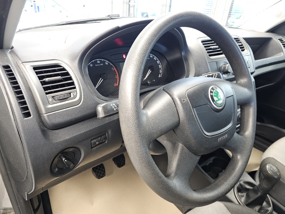Skoda Fabia bei Hoffmann Automobile in Wolfsburg kaufen und sofort mitnehmen - Bild 10