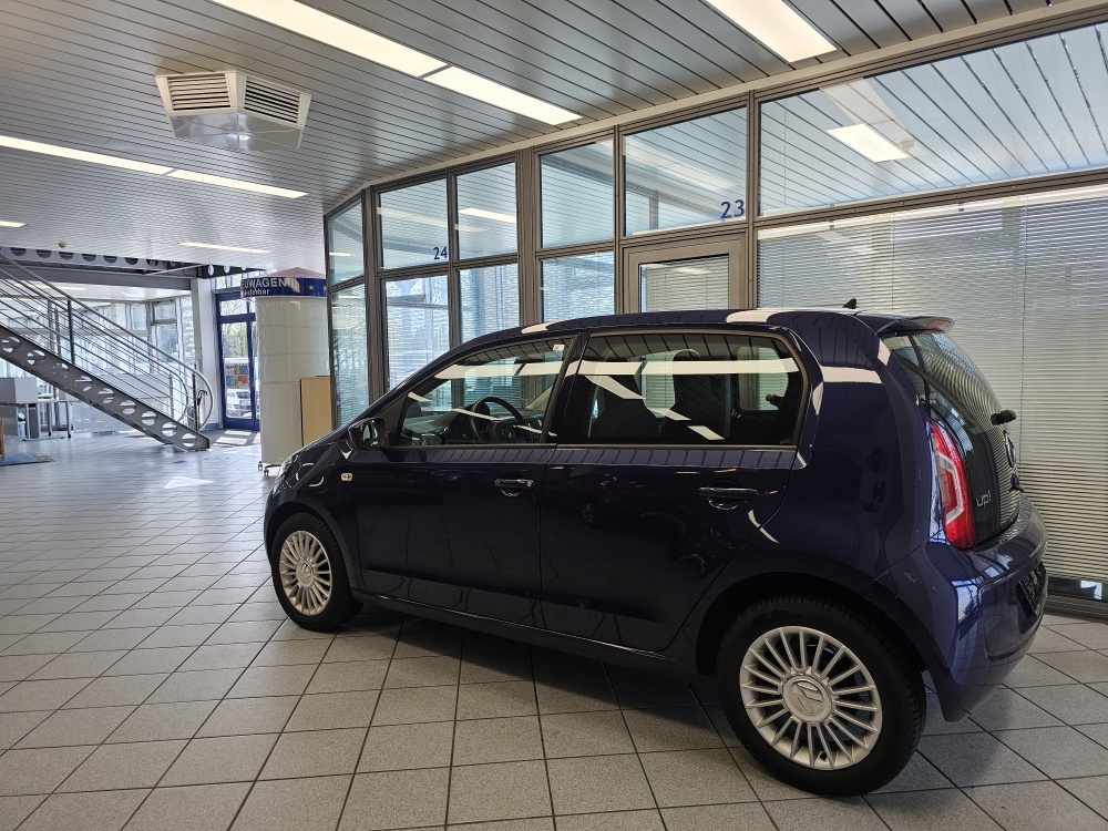 VW up! bei Hoffmann Automobile in Wolfsburg kaufen und sofort mitnehmen - Bild 13