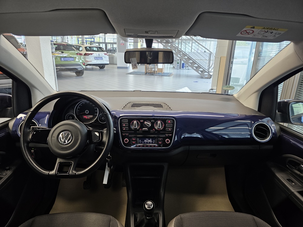 VW up! bei Hoffmann Automobile in Wolfsburg kaufen und sofort mitnehmen - Bild 5