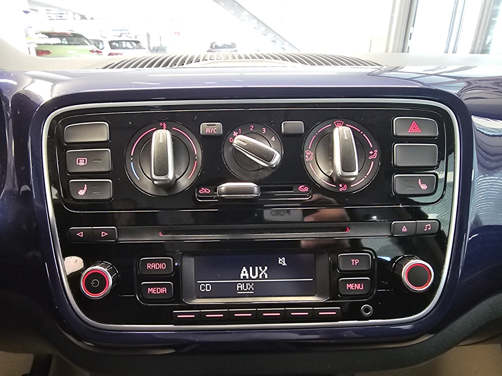 VW up! bei Hoffmann Automobile in Wolfsburg kaufen und sofort mitnehmen - Bild 7