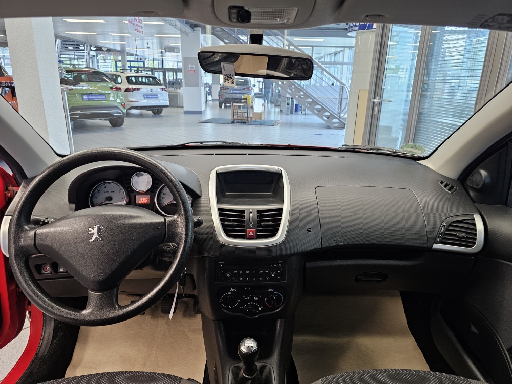 Peugeot 206 bei Hoffmann Automobile in Wolfsburg kaufen und sofort mitnehmen - Bild 7