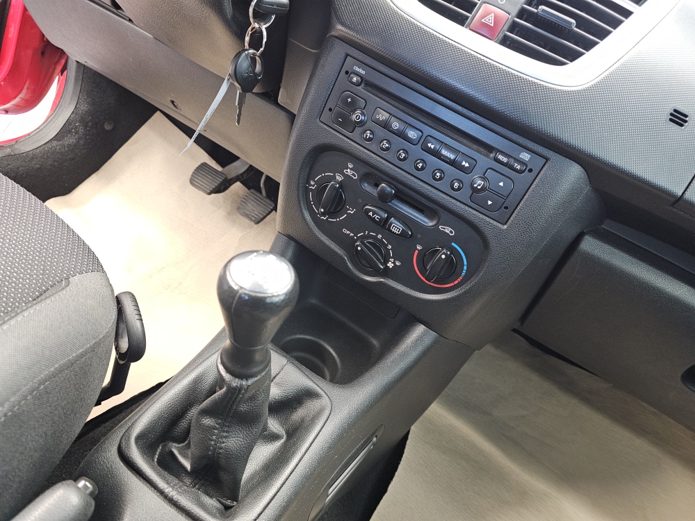 Peugeot 206 bei Hoffmann Automobile in Wolfsburg kaufen und sofort mitnehmen - Bild 8