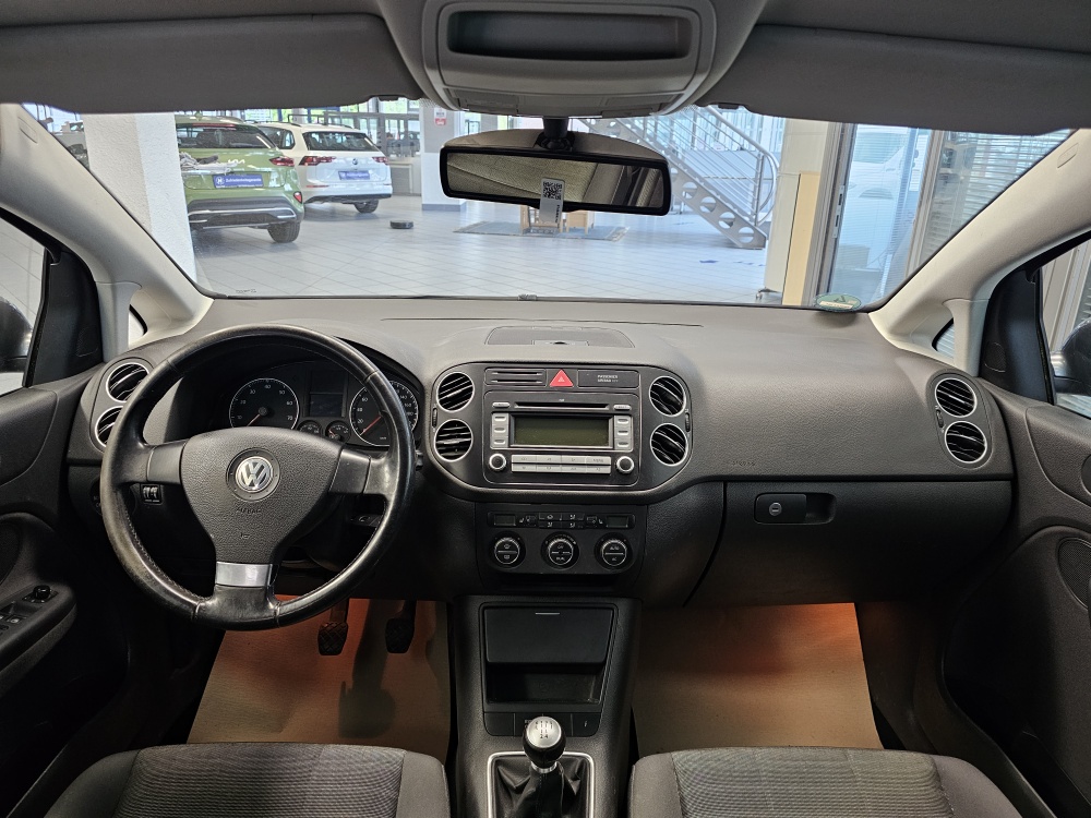 VW Golf Plus bei Hoffmann Automobile in Wolfsburg kaufen und sofort mitnehmen - Bild 5