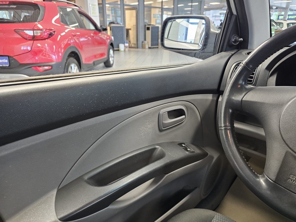 Kia Picanto bei Hoffmann Automobile in Wolfsburg kaufen und sofort mitnehmen - Bild 7