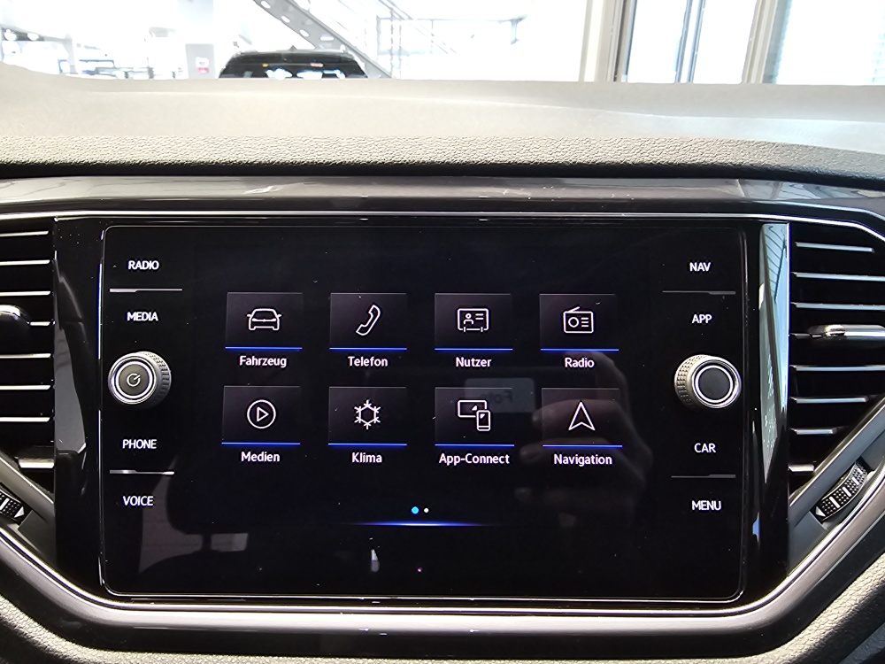 VW T-Roc bei Hoffmann Automobile in Wolfsburg kaufen und sofort mitnehmen - Bild 10