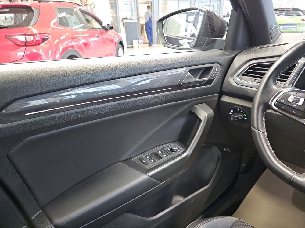VW T-Roc bei Hoffmann Automobile in Wolfsburg kaufen und sofort mitnehmen - Bild 20