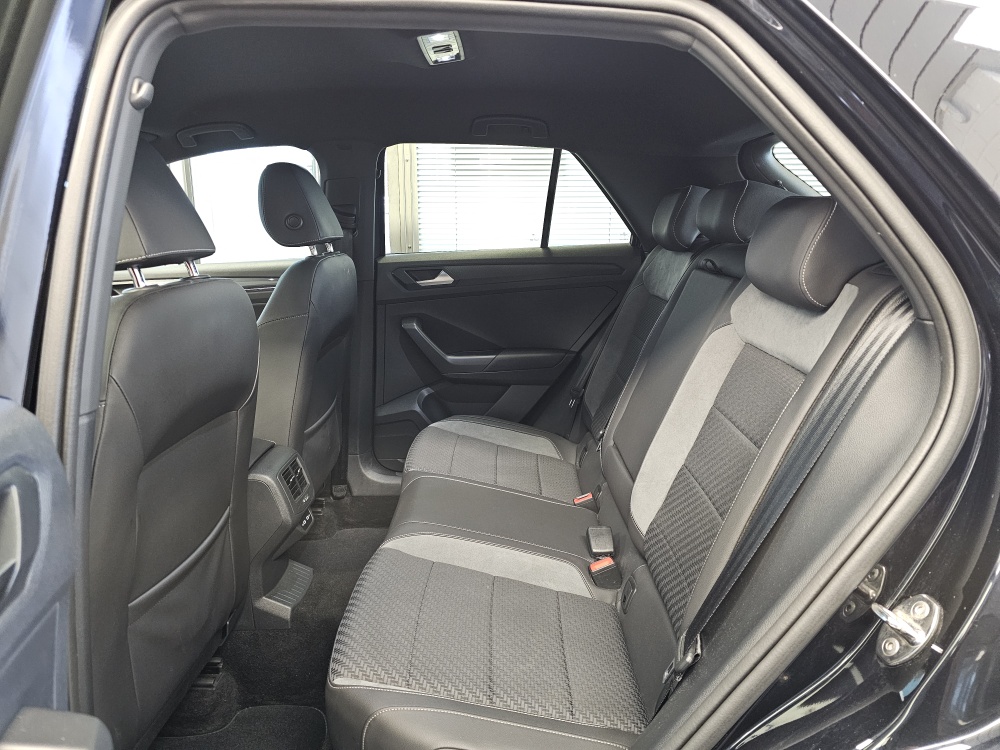 VW T-Roc bei Hoffmann Automobile in Wolfsburg kaufen und sofort mitnehmen - Bild 5