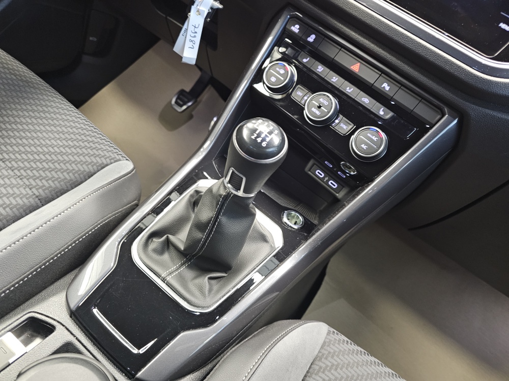 VW T-Roc bei Hoffmann Automobile in Wolfsburg kaufen und sofort mitnehmen - Bild 8