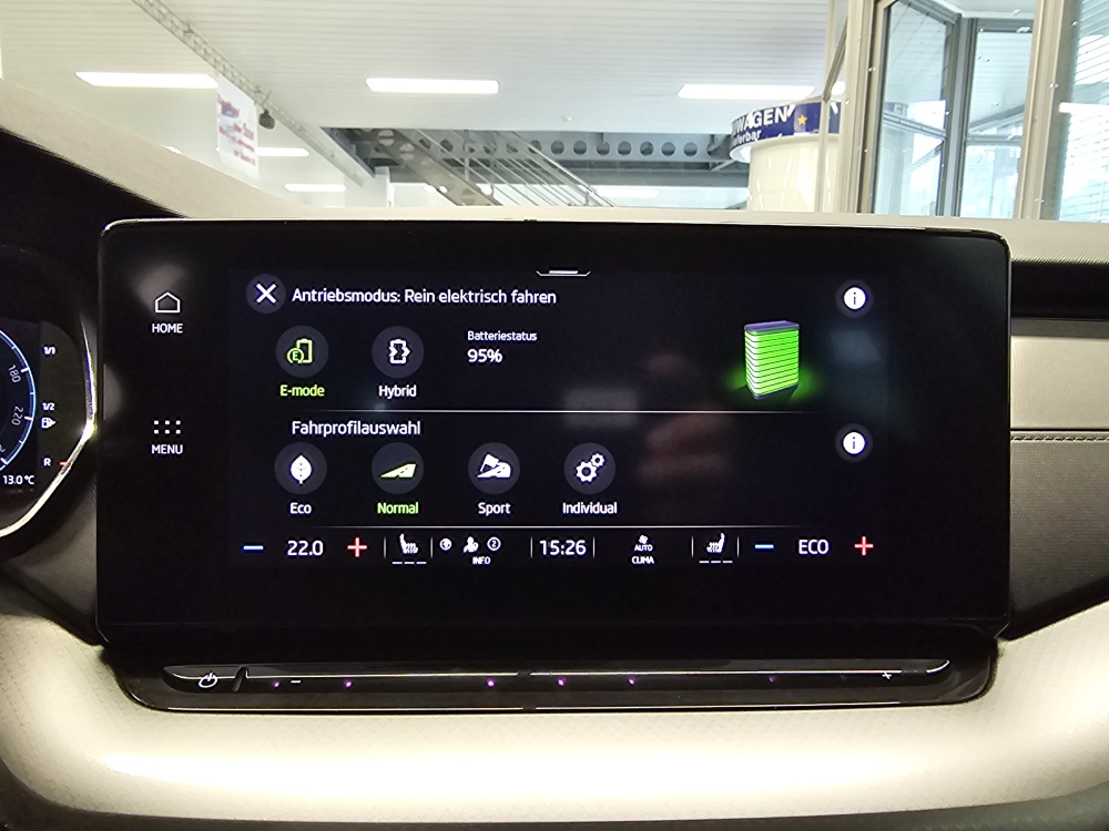 Skoda Octavia Combi bei Hoffmann Automobile in Wolfsburg kaufen und sofort mitnehmen - Bild 20