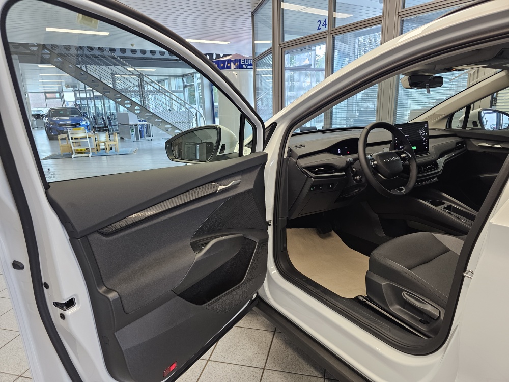 Skoda Elroq bei Hoffmann Automobile in Wolfsburg kaufen und sofort mitnehmen - Bild 22
