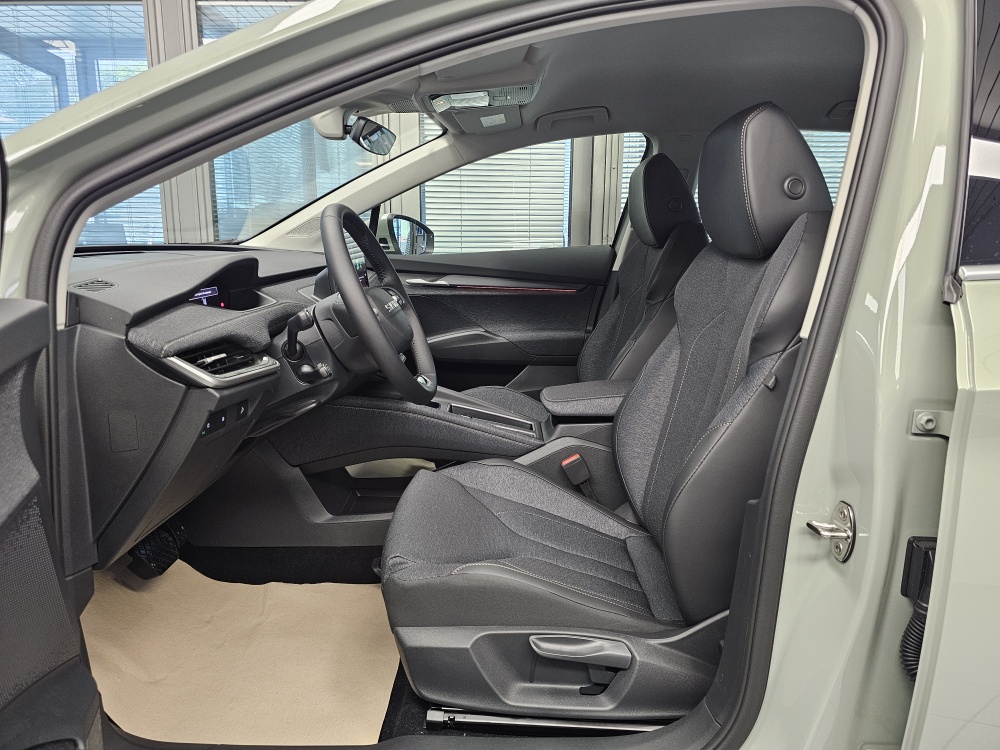 Skoda Elroq bei Hoffmann Automobile in Wolfsburg kaufen und sofort mitnehmen - Bild 26