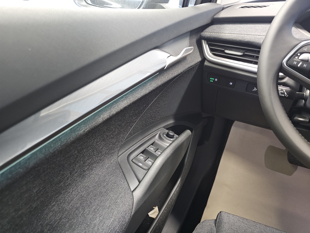 Skoda Elroq bei Hoffmann Automobile in Wolfsburg kaufen und sofort mitnehmen - Bild 19