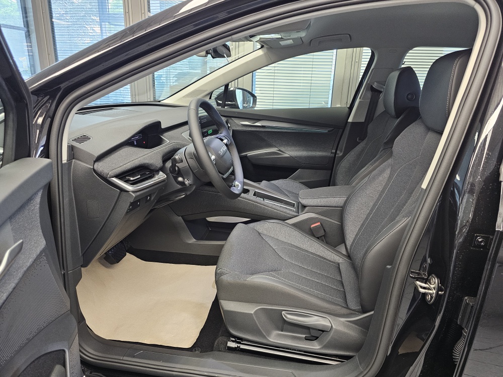 Skoda Elroq bei Hoffmann Automobile in Wolfsburg kaufen und sofort mitnehmen - Bild 23