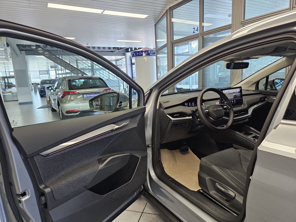 Skoda Elroq bei Hoffmann Automobile in Wolfsburg kaufen und sofort mitnehmen - Bild 25