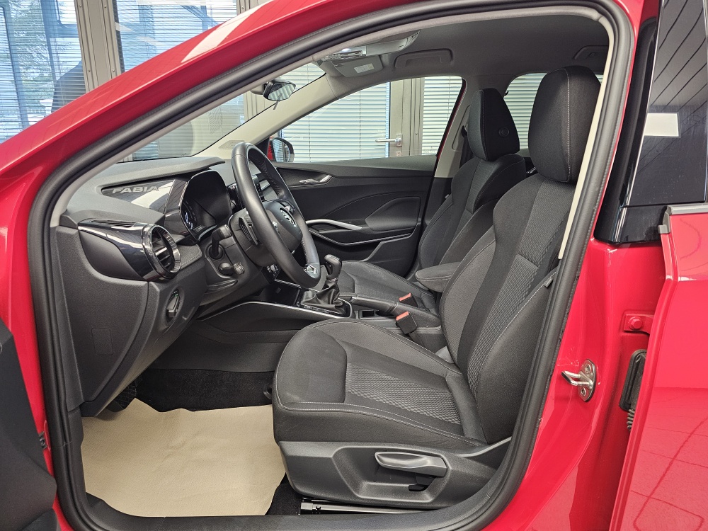 Skoda Fabia bei Hoffmann Automobile in Wolfsburg kaufen und sofort mitnehmen - Bild 22