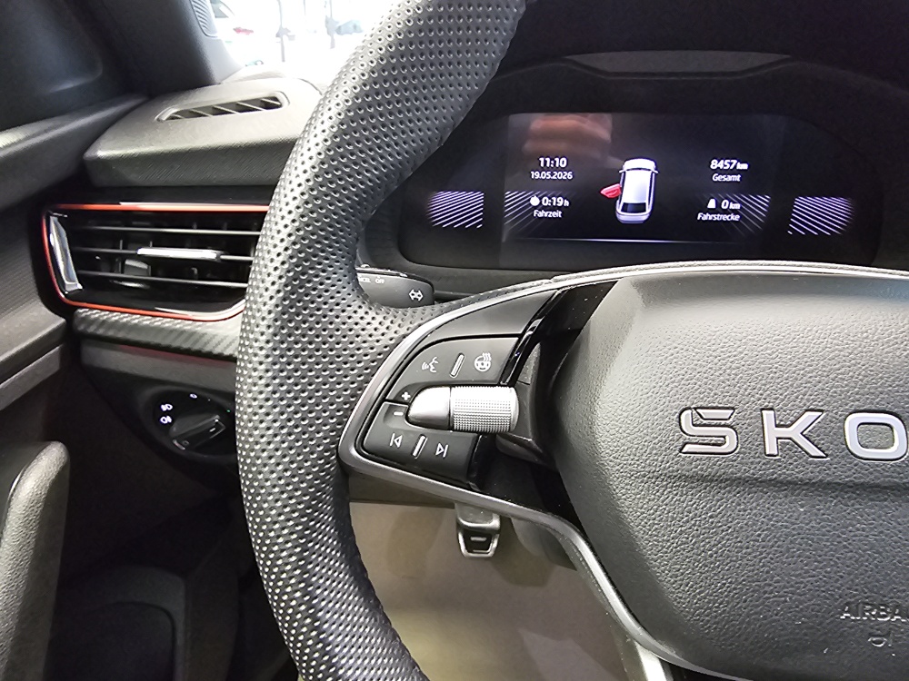 Skoda Scala bei Hoffmann Automobile in Wolfsburg kaufen und sofort mitnehmen - Bild 22