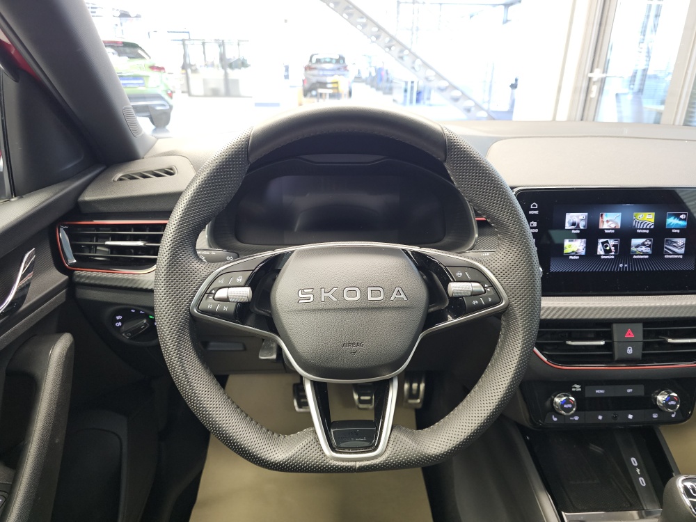 Skoda Scala bei Hoffmann Automobile in Wolfsburg kaufen und sofort mitnehmen - Bild 24