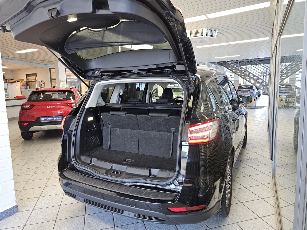 Ford S-Max bei Hoffmann Automobile in Wolfsburg kaufen und sofort mitnehmen - Bild 2