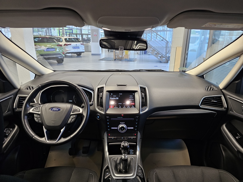 Ford S-Max bei Hoffmann Automobile in Wolfsburg kaufen und sofort mitnehmen - Bild 7