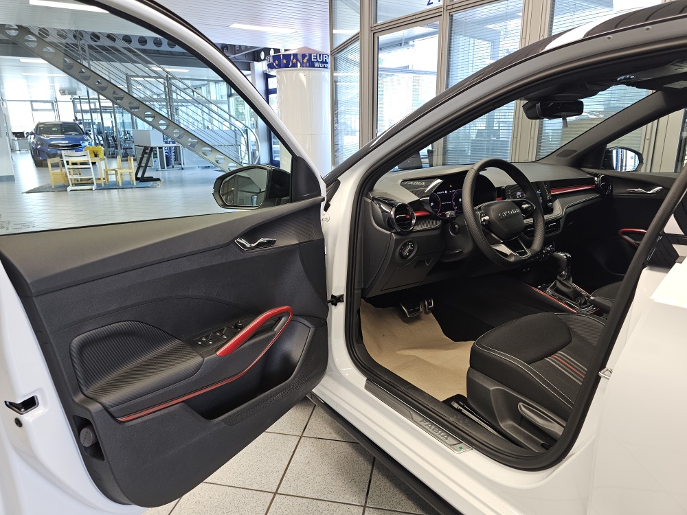 Skoda Fabia bei Hoffmann Automobile in Wolfsburg kaufen und sofort mitnehmen - Bild 20