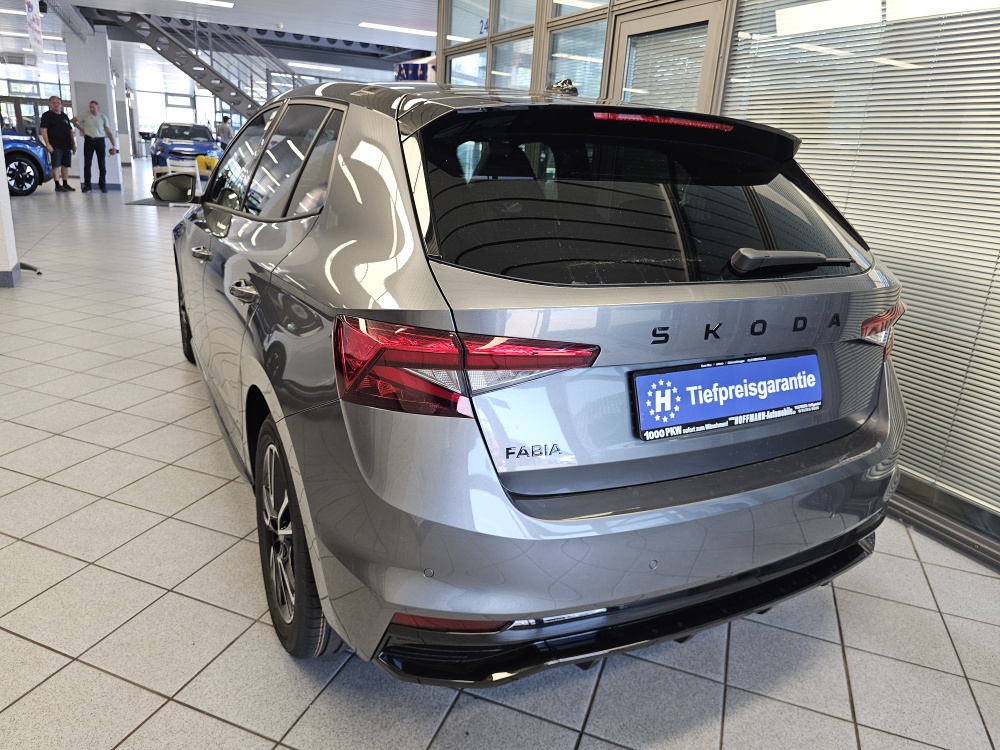 Skoda Fabia bei Hoffmann Automobile in Wolfsburg kaufen und sofort mitnehmen - Bild 3