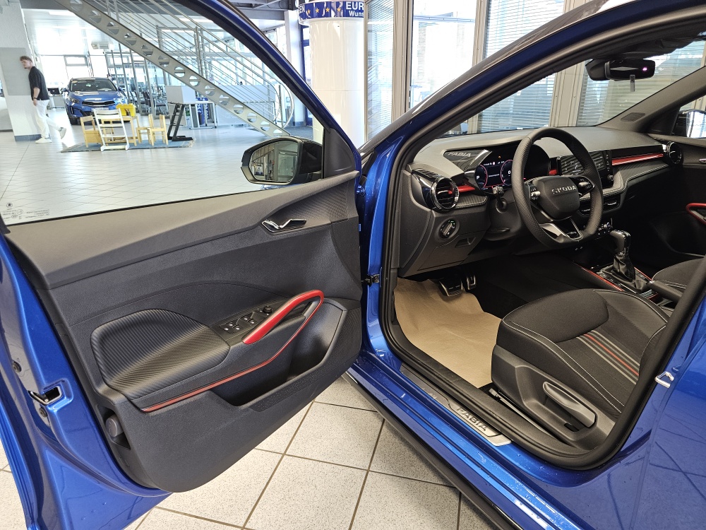 Skoda Fabia bei Hoffmann Automobile in Wolfsburg kaufen und sofort mitnehmen - Bild 21