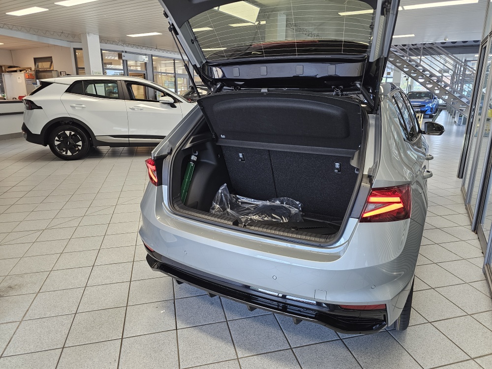 Skoda Fabia bei Hoffmann Automobile in Wolfsburg kaufen und sofort mitnehmen - Bild 2