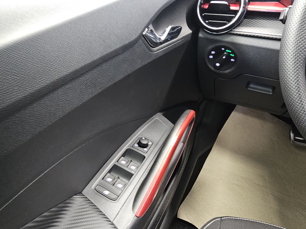 Skoda Fabia bei Hoffmann Automobile in Wolfsburg kaufen und sofort mitnehmen - Bild 18
