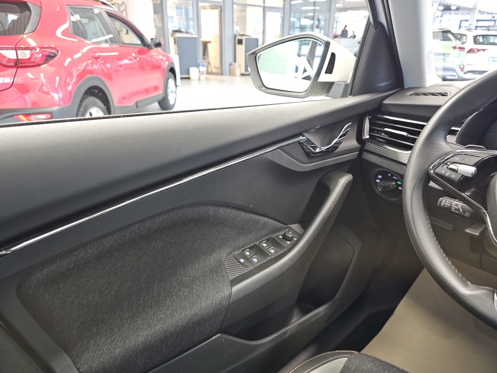 Skoda Kamiq bei Hoffmann Automobile in Wolfsburg kaufen und sofort mitnehmen - Bild 20