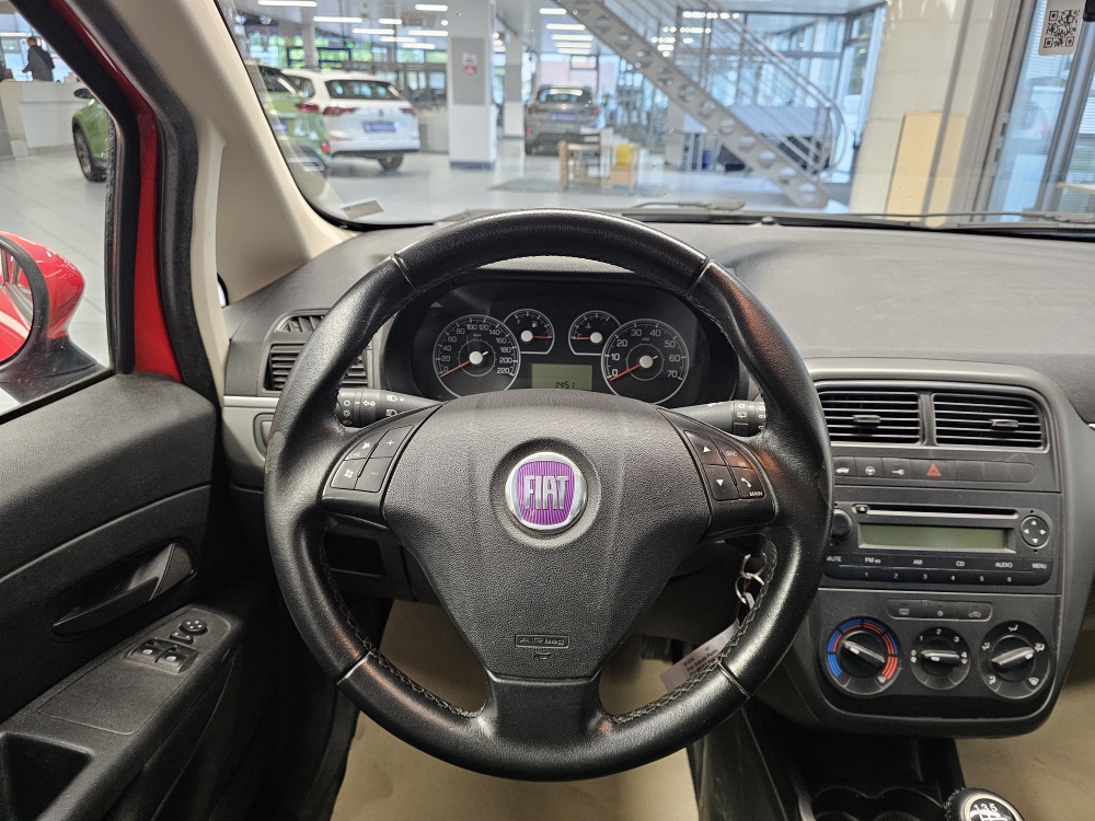 Fiat Grande Punto bei Hoffmann Automobile in Wolfsburg kaufen und sofort mitnehmen - Bild 11
