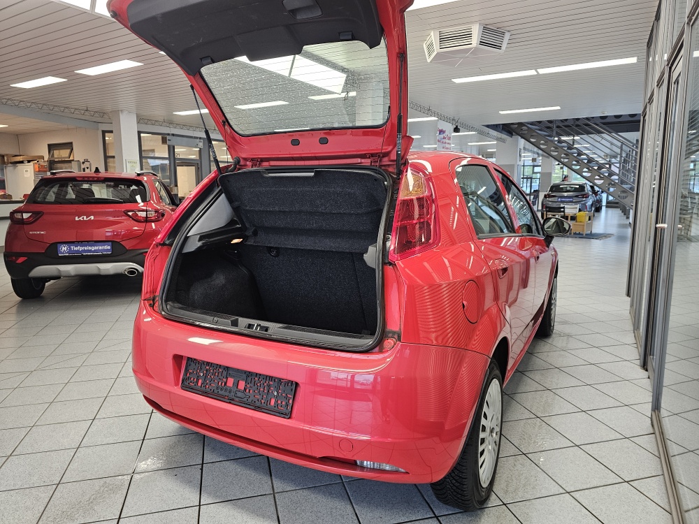 Fiat Grande Punto bei Hoffmann Automobile in Wolfsburg kaufen und sofort mitnehmen - Bild 2