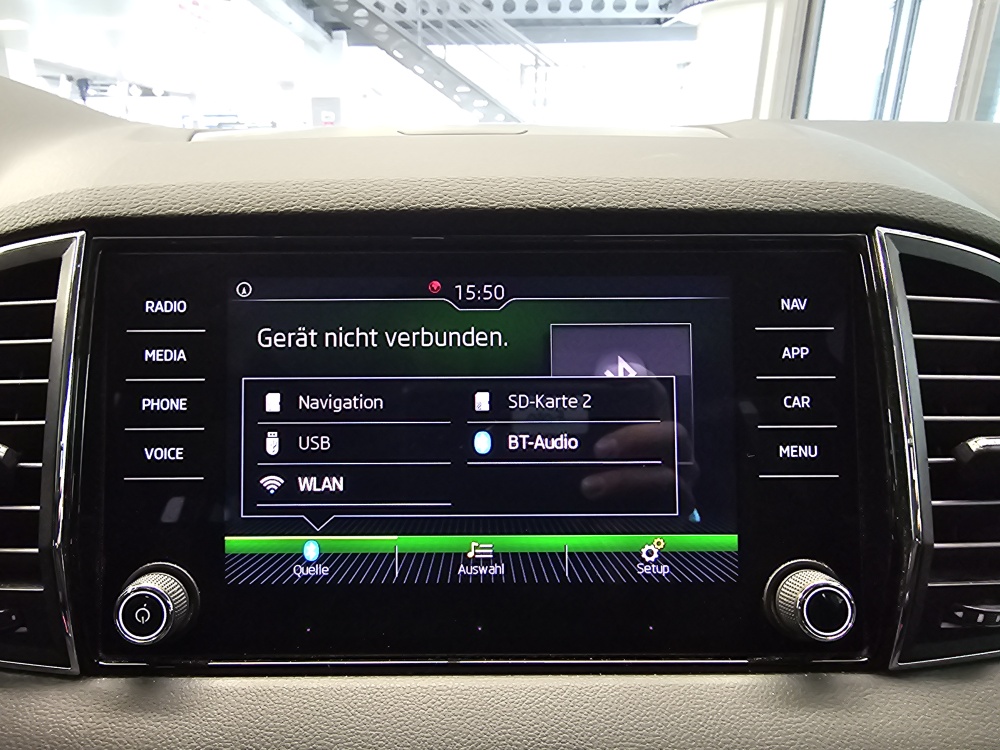 Skoda Karoq bei Hoffmann Automobile in Wolfsburg kaufen und sofort mitnehmen - Bild 11