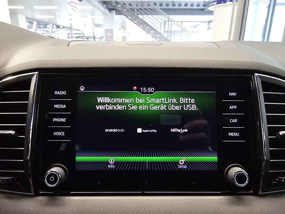 Skoda Karoq bei Hoffmann Automobile in Wolfsburg kaufen und sofort mitnehmen - Bild 12