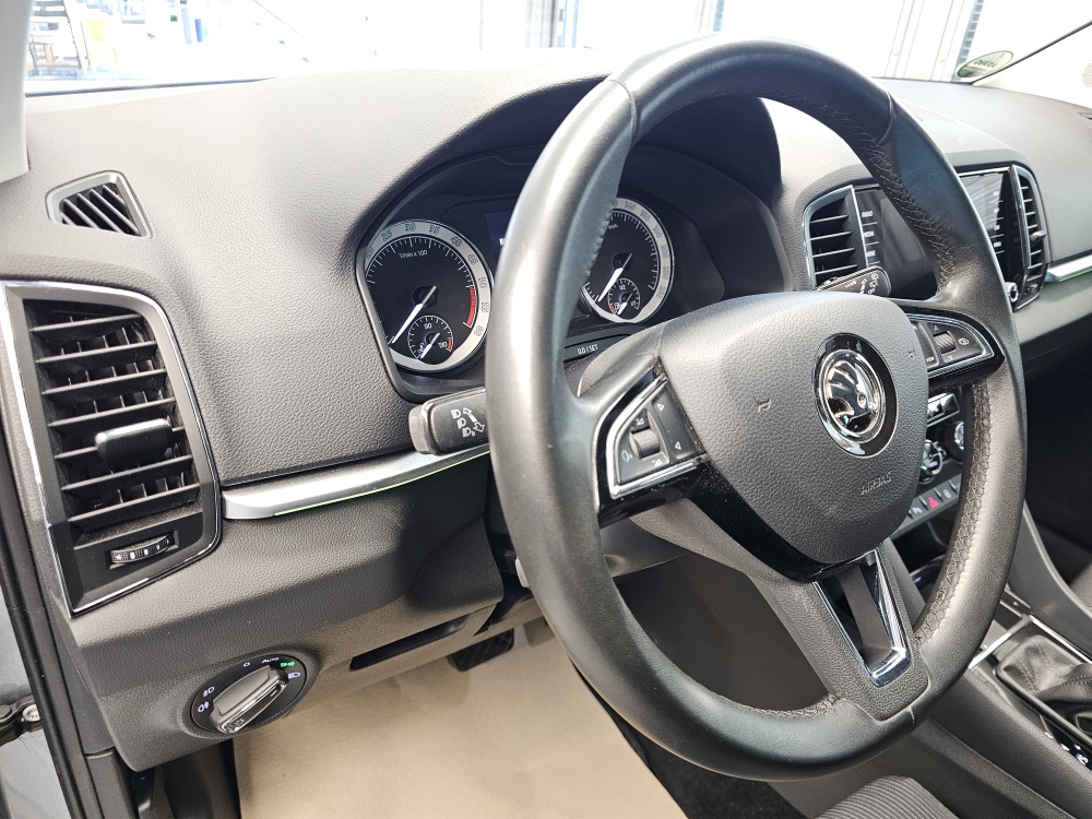 Skoda Karoq bei Hoffmann Automobile in Wolfsburg kaufen und sofort mitnehmen - Bild 22