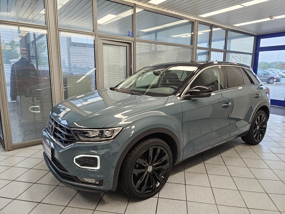 VW T-Roc R-Line für nur 20.600,- € bei Hoffmann Automobile in Wolfsburg kaufen und sofort mitnehmen