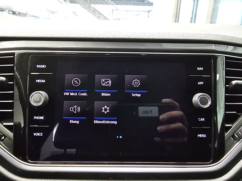 VW T-Roc bei Hoffmann Automobile in Wolfsburg kaufen und sofort mitnehmen - Bild 12