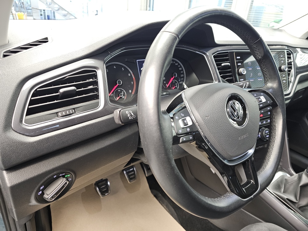 VW T-Roc bei Hoffmann Automobile in Wolfsburg kaufen und sofort mitnehmen - Bild 26