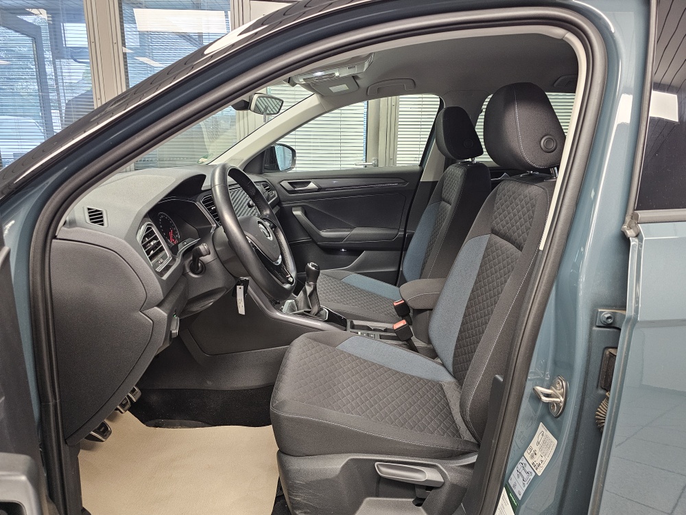 VW T-Roc bei Hoffmann Automobile in Wolfsburg kaufen und sofort mitnehmen - Bild 27