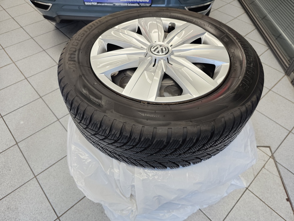 VW T-Roc bei Hoffmann Automobile in Wolfsburg kaufen und sofort mitnehmen - Bild 5