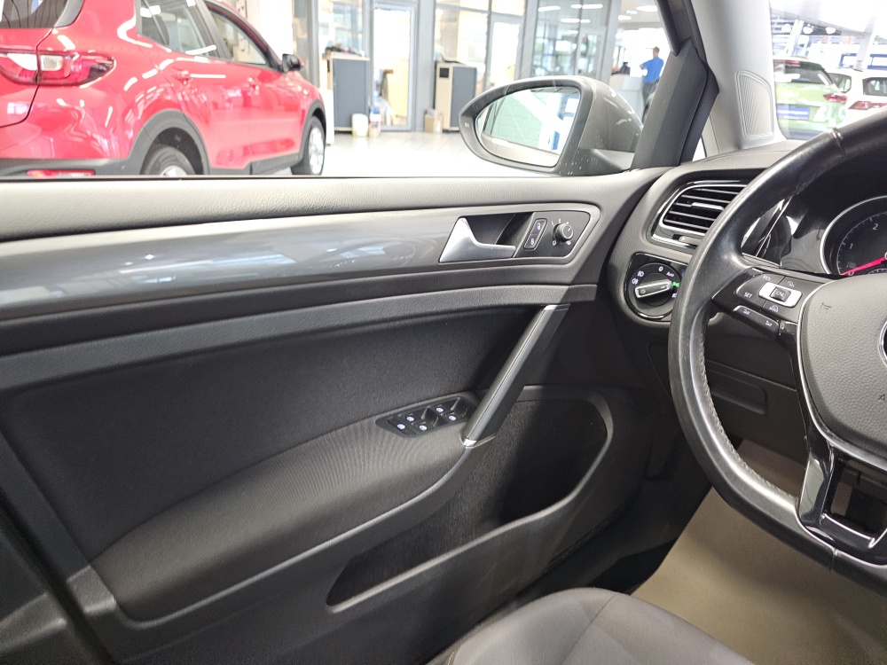 VW Golf Variant bei Hoffmann Automobile in Wolfsburg kaufen und sofort mitnehmen - Bild 18