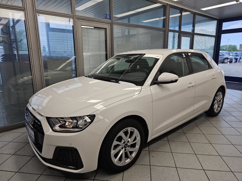 Audi A1 Sportback Advanced für nur 20.800,- € bei Hoffmann Automobile in Wolfsburg kaufen und sofort mitnehmen